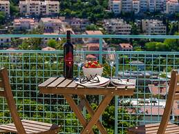 Apartments Terra - Comfort One Bedroom Apartment With Balcony and City