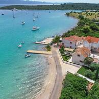 Holiday Home Loviste-three Bedroom Holiday Home With Pool and Sea View