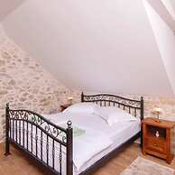 Holiday Home Loviste-three Bedroom Holiday Home With Pool and Sea View