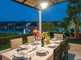 Holiday Home Loviste-three Bedroom Holiday Home With Pool and Sea View