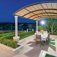 Holiday Home Loviste-three Bedroom Holiday Home With Pool and Sea View