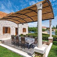 Holiday Home Loviste-three Bedroom Holiday Home With Pool and Sea View