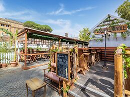 Apartment in Rome With Balcony