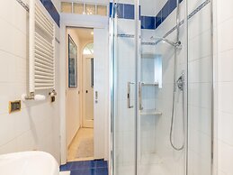 Apartment in Rome With Balcony