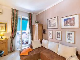 Apartment in Rome With Balcony
