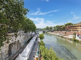 Apartment in Rome With Balcony