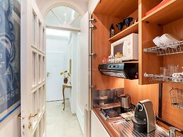 Apartment in Rome With Balcony