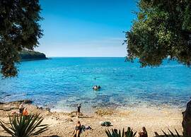 Rustic Holiday Home in Vrsar With Garden