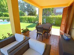 Apartment in Marsciano Perugia With Swimming Pool