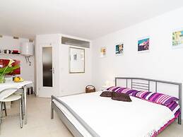 Apartment Lee Loo - Studio Apartment