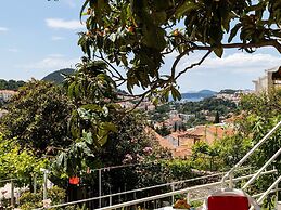 Apartments Franka - One Bedroom Apartment With Terrace and Garden View