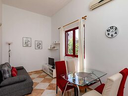 Apartments Franka - One Bedroom Apartment With Terrace and Garden View
