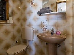 Apartments Kisic - Two-bedroom Apartment With Balcony and Sea View