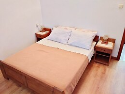 Guest House Hazdovac - Two Bedroom Apartment With Terrace and Sea View
