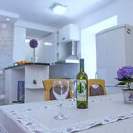 Apartment Mojas - Two Bedroom Apartment With Terrace