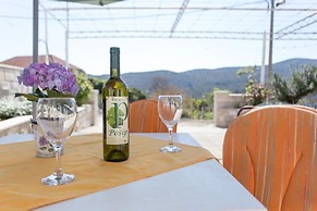 Apartment Mojas - Two Bedroom Apartment With Terrace