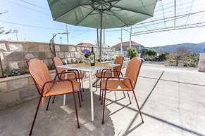 Apartment Mojas - Two Bedroom Apartment With Terrace