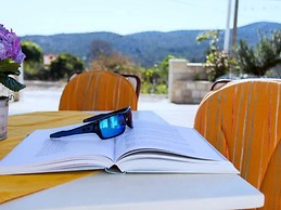 Apartment Mojas - Two Bedroom Apartment With Terrace