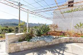 Apartment Mojas - Two Bedroom Apartment With Terrace