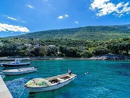 Apartment Bay Of Dreams - Two-bedroom Apartment With Terrace and Sea V