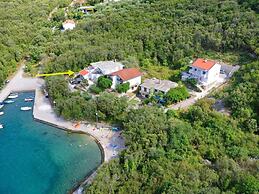 Apartment Bay Of Dreams - Two-bedroom Apartment With Terrace and Sea V