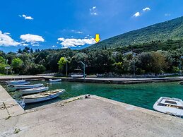 Apartment Bay Of Dreams - Two-bedroom Apartment With Terrace and Sea V