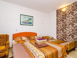 Apartment Bay Of Dreams - Two-bedroom Apartment With Terrace and Sea V