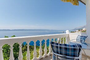 Villa Kosa - Two Bedroom Apartment With Balcony and Sea View
