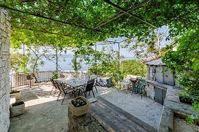 Villa Kosa - Two Bedroom Apartment With Balcony and Sea View