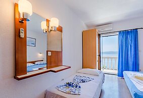 Villa Kosa - Two Bedroom Apartment With Balcony and Sea View