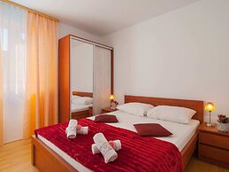 Apartments Island Beat - Two Bedroom Apartment With Balcony