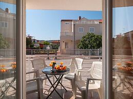 Apartments Island Beat - Two Bedroom Apartment With Balcony