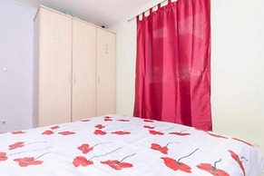 Apartments Dalamar - Three-bedroom Apartment With Terrace