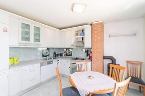 Apartments Dalamar - Three-bedroom Apartment With Terrace