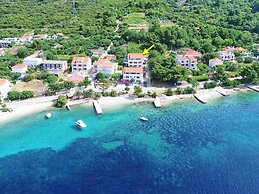 Apartments Marko Peljesac - Two Bedroom Apartment With Balcony