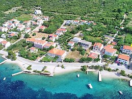 Apartments Marko Peljesac - Two Bedroom Apartment With Balcony