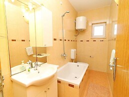 Apartments Marko Peljesac - Two Bedroom Apartment With Balcony