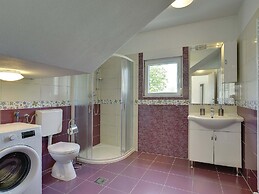 Family Villa With Swimming Pool