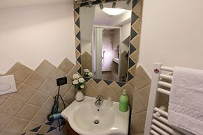 Belvilla by OYO Il Giglio 16