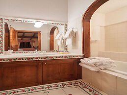 Tower House in Umbria With Pool and Garden