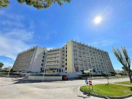 Belvilla by OYO Bora 9C