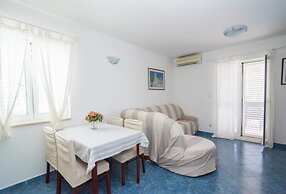 Apartments Batinic - One Bedroom Apartment With Terrace