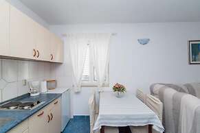 Apartments Batinic - One Bedroom Apartment With Terrace
