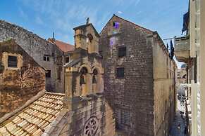 Apartment Maru - Two Bedroom Apartment With City View