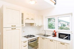 Apartments Nikola - Superior One Bedroom Apartment With Sea View