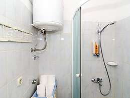 Apartment Taura - Studio Apartment With Balcony and Old City View