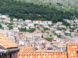 Apartment Taura - Studio Apartment With Balcony and Old City View