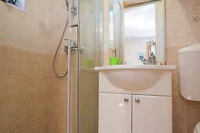 Holiday Home Lapad Beach Royal - Five Bedroom Holiday Home With Balcon