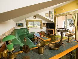 Holiday Home Lapad Beach Royal - Five Bedroom Holiday Home With Balcon