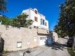 Holiday Home Lapad Beach Royal - Five Bedroom Holiday Home With Balcon